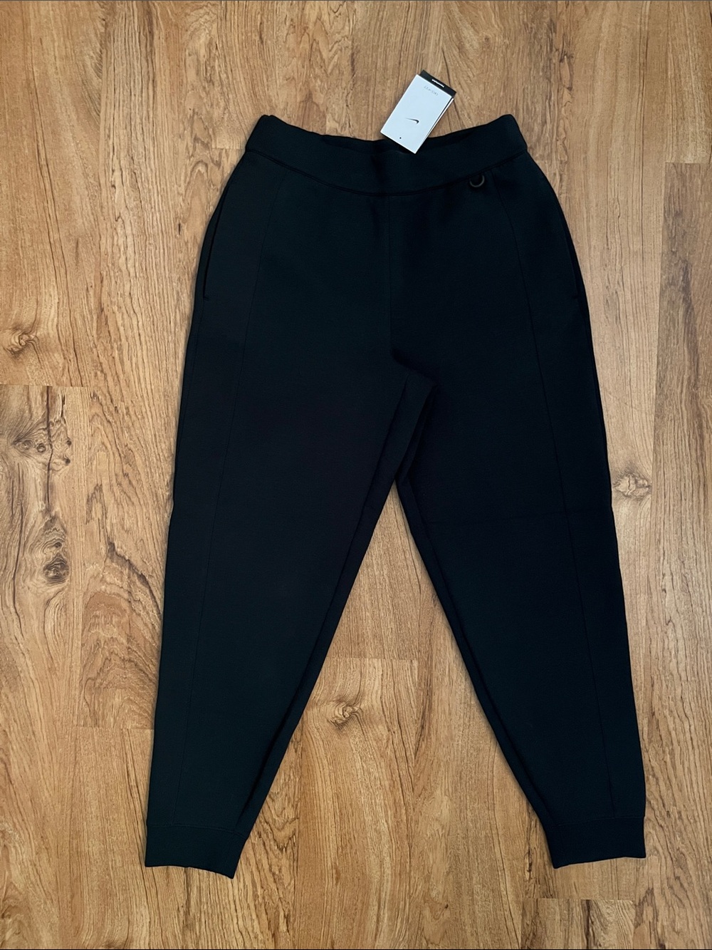 NWT Nike 24.7 ImpossiblySoft Joggers - Picture 4 of 12